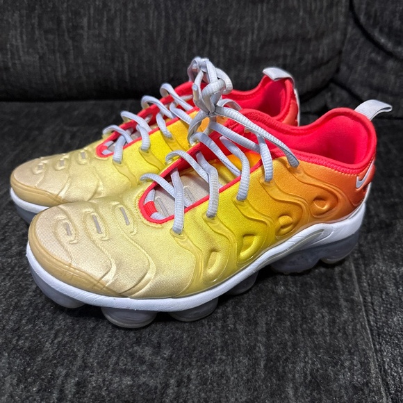 Nike VaporMax - Picture 1 of 5